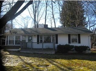 82 Trinity Ave, Worcester, MA 01605