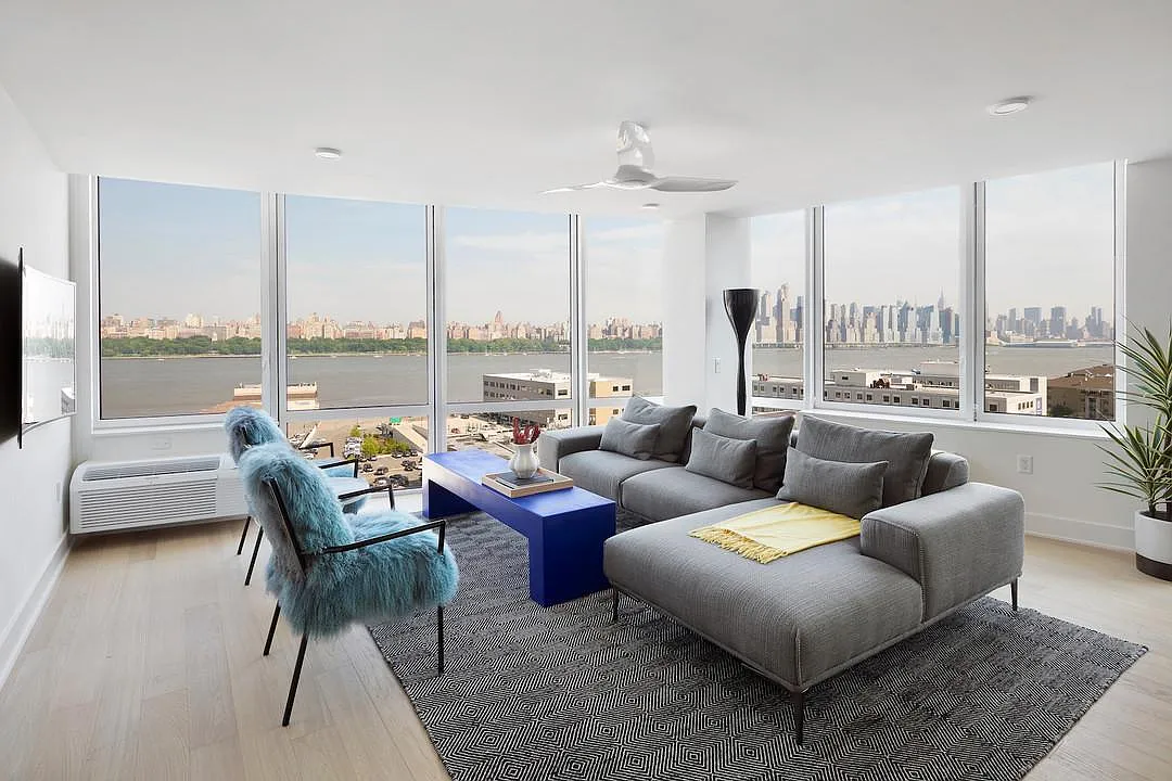 2 bed, 1500 sqft, $5,303 — Photo 3