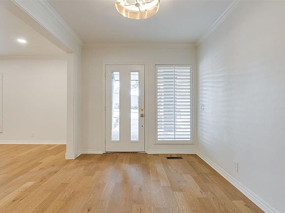 4th image of 6345 Glenbrook Ct