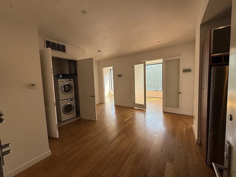 227 Grand St #2D — Photo 8