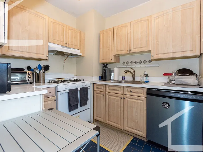 456 Park Dr #26 — Photo 7