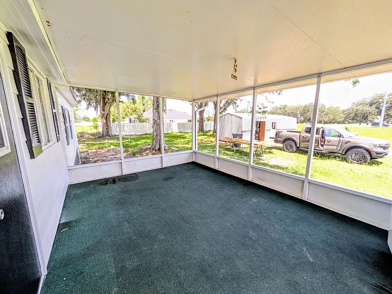 5025 Lunn Rd — Photo 8
