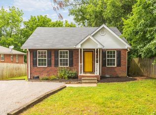 1525 McKennie Ave, Nashville, TN 37206