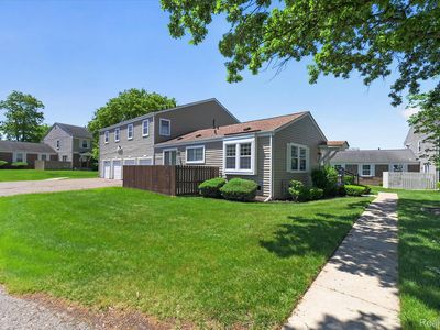 23613 N Rockledge, Novi, MI, 48375