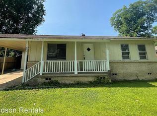 1017 Graham Rd, Jacksonville, AR 72076