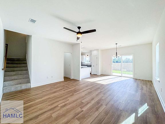 3rd image of 340 Boundary Hall Way
