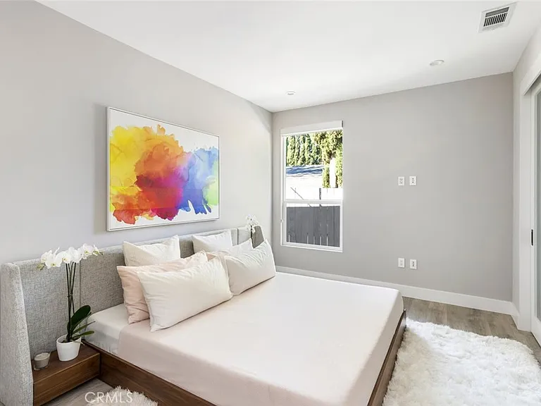 4731 Topanga Canyon Blvd — Photo 17