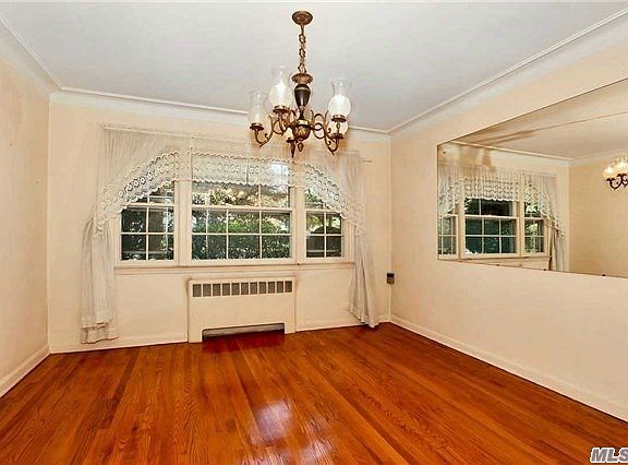 5th image of 8 Merillon Ave