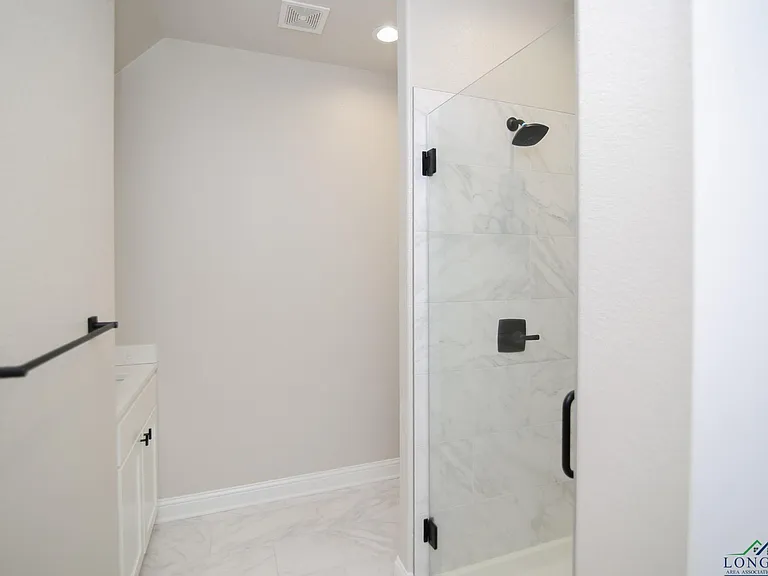 140 Lilly Lue Ln — Photo 33
