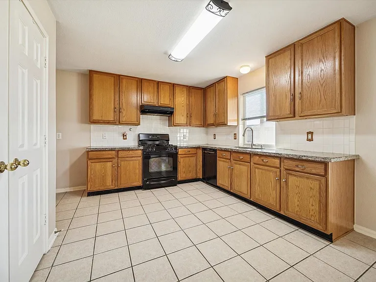 6227 Sentry Park Ln — Photo 13