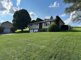 4137 Crooked Run Rd NW, New Philadelphia, OH 44663