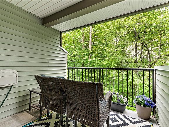 3rd image of 4401 Blauson Blvd #109