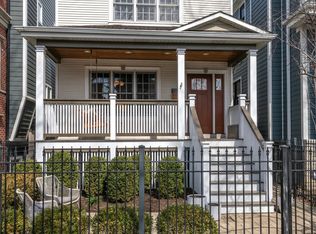 1820 W Melrose St, Chicago, IL 60657