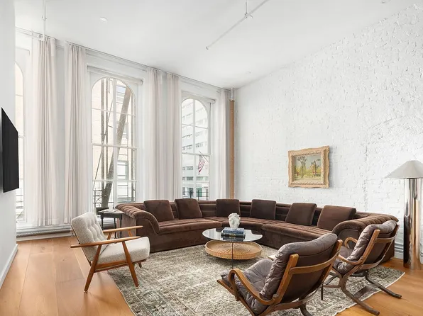132 Duane St APT 2, New York, NY 10013
