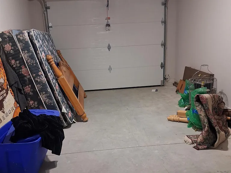 1002 Emilee Ct — Photo 22
