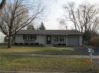 1716 Forrest Blvd, St Charles, IL 60174