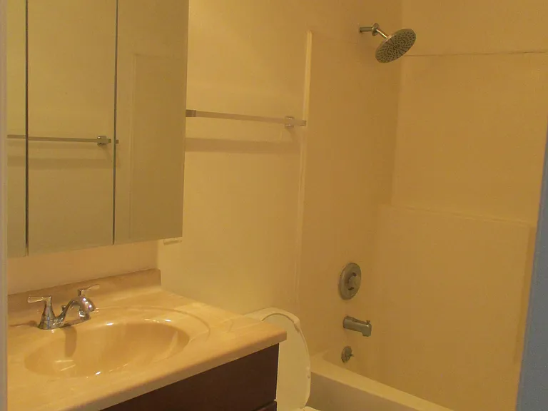 2114 Thomas Ave #2 — Photo 16