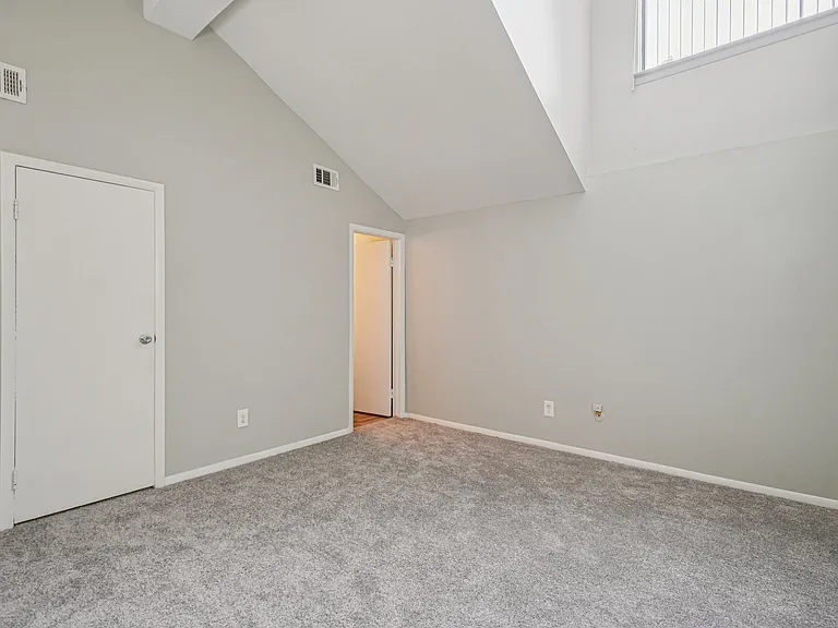 Palms East Apartments — Photo 16