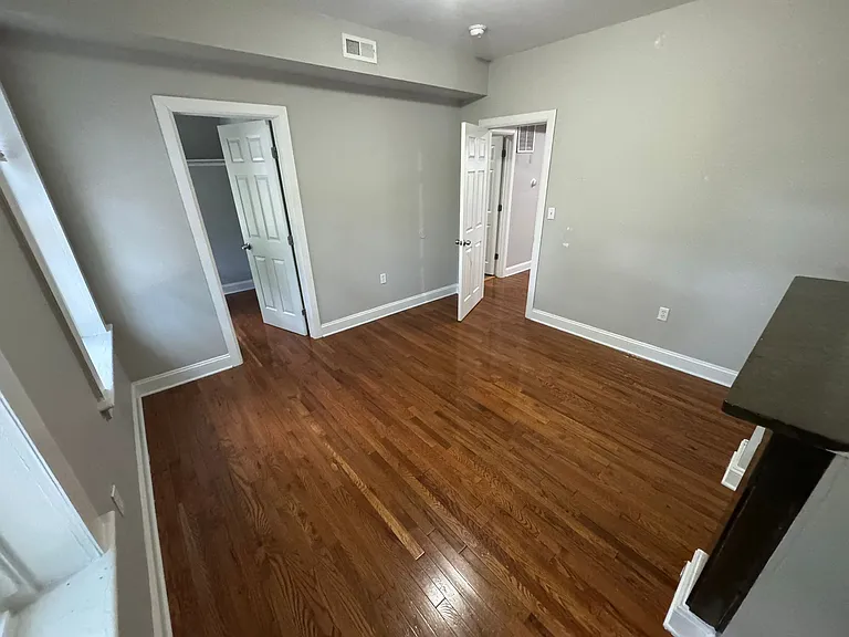 43 William St #2A — Photo 4
