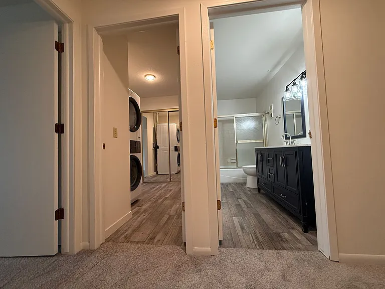 Wingra West Apartments — Photo 53