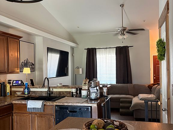 4th image of 3437 Scarlet Point Dr