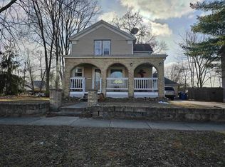 112 E Burns St, Portage, WI 53901