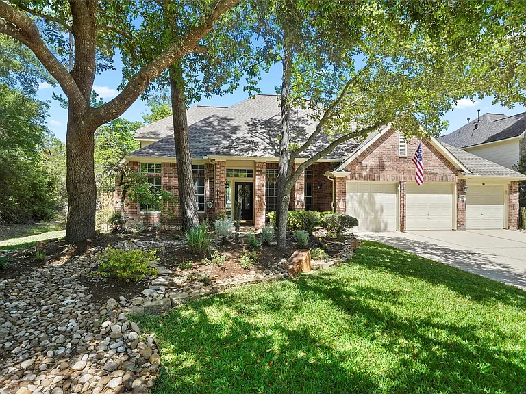158 N Whistlers Bend Cir — Photo 1