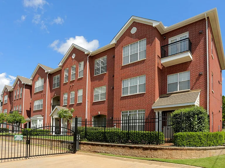 Renaissance Uptown Tulsa — Photo 16