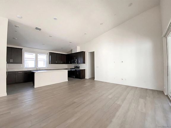 3rd image of 10462 Newbliss Way
