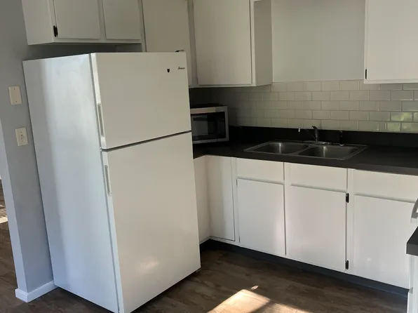 480 W 30th St, Holland, MI 49423