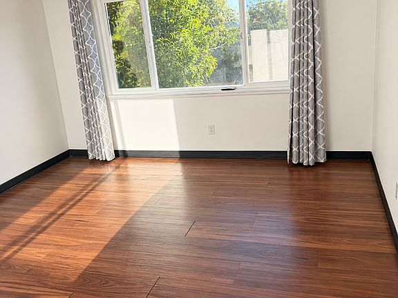 5th image of 4607 Plaza Ln APT E