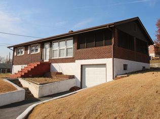 325 Corbin Cir NW, Roanoke, VA 24017