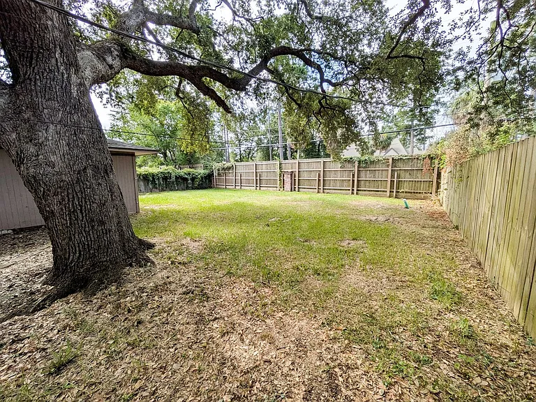 2109 Coronado Pl — Photo 16