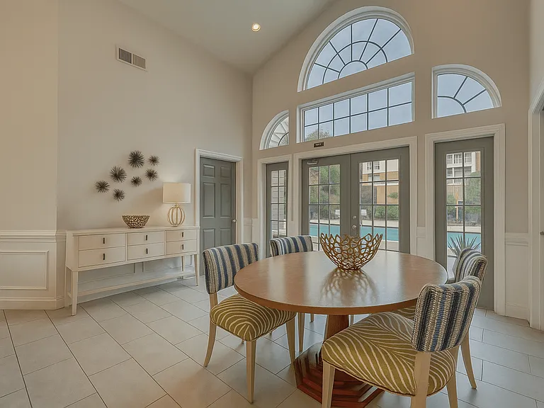 Reserve at Park West — Photo 29