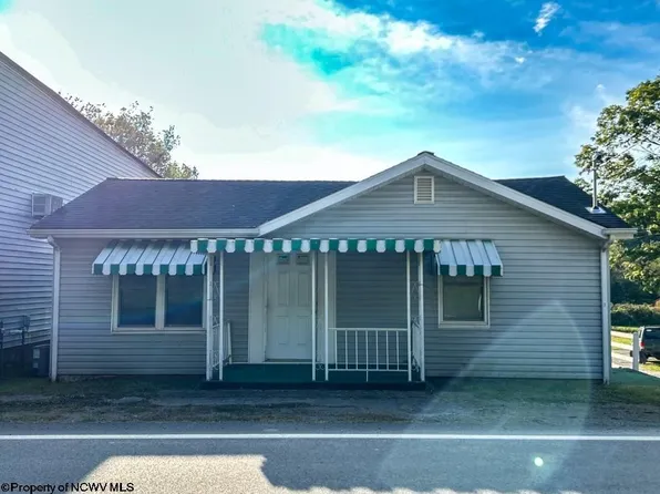 9081 State Route 23 N, Center Point, WV 26339