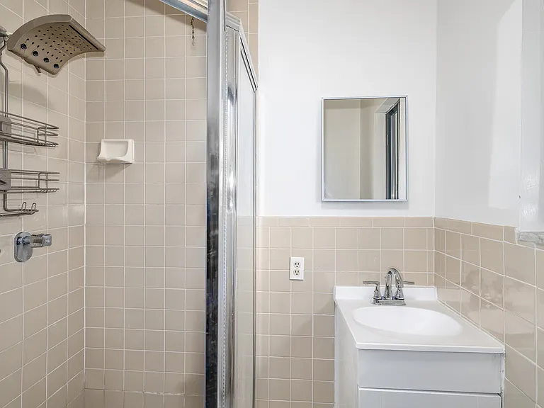 101-107 Bellgrove Dr — Photo 7