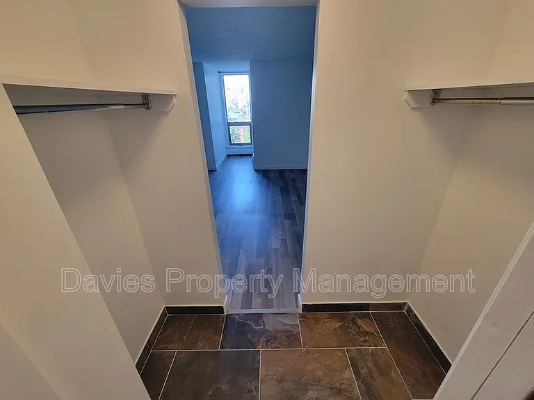 10149 Saskatchewan Dr NW #401 — Photo 9