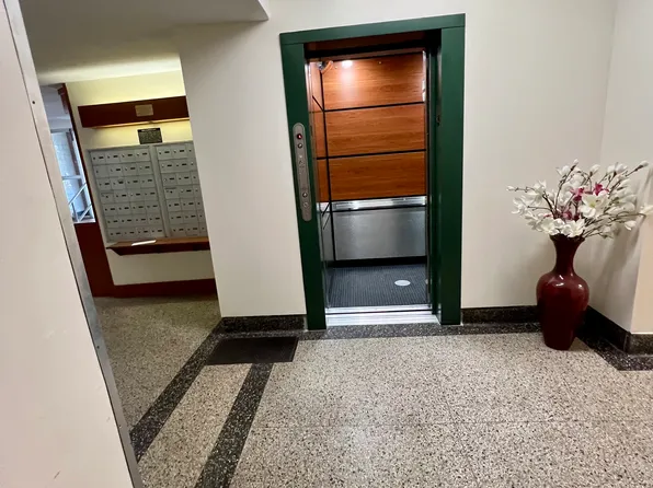 33-44 Junction Boulevard image 11 of 29