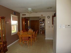 1st image of 124 Cayuga Lake Dr
