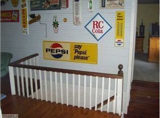 1449 Overby Rd, Walnut Cove, NC 27052