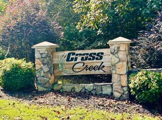 76 Creek Side Dr, Commerce, GA 30529