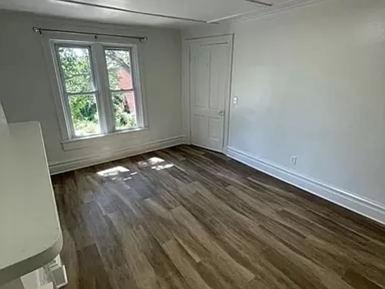 405 Millbridge St — Photo 8