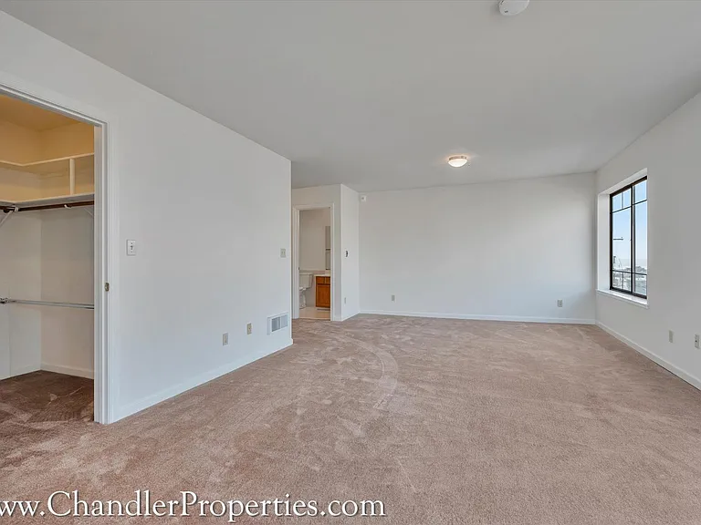 3111 Vicente St — Photo 17