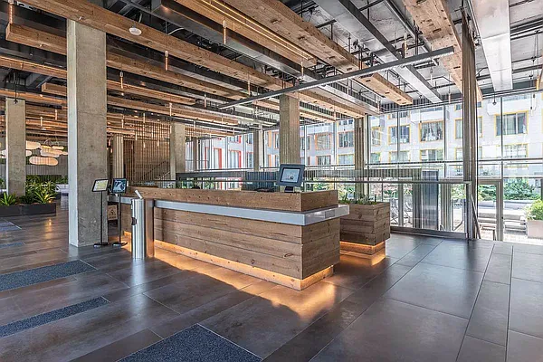 Rented by The KCI Group | media 43