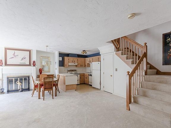 2nd image of 148 Quincy Shore Dr Unit 32