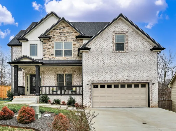 416 Glenstone Springs Dr, Clarksville, TN 37043