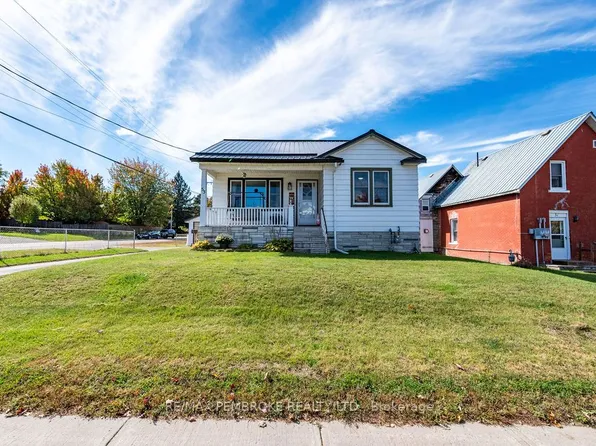 53 Doran St, Petawawa, ON K8H 1R1