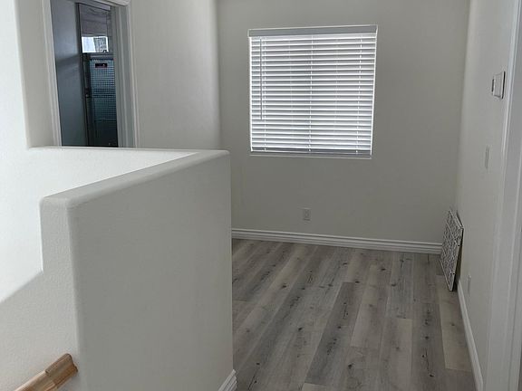 Upstairs room for computer area 2nd bath