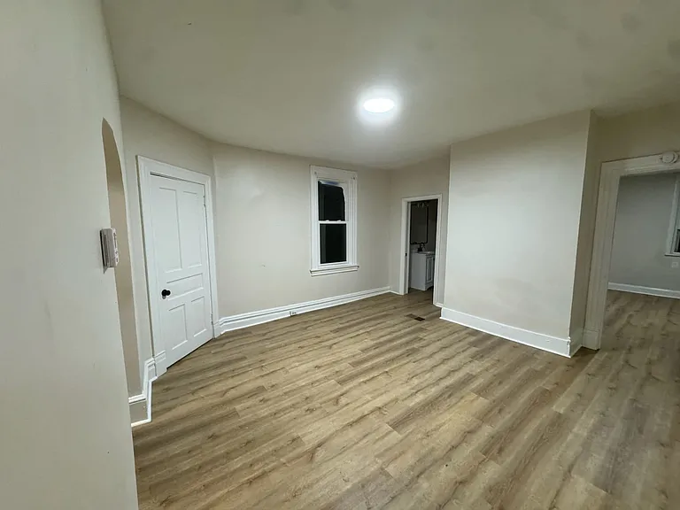 2622 N Charles St — Photo 7