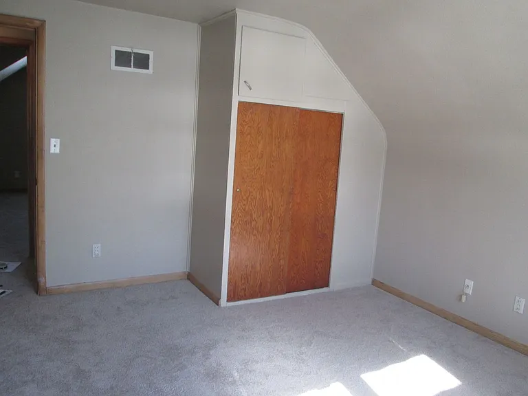 903 S Dodge St — Photo 11